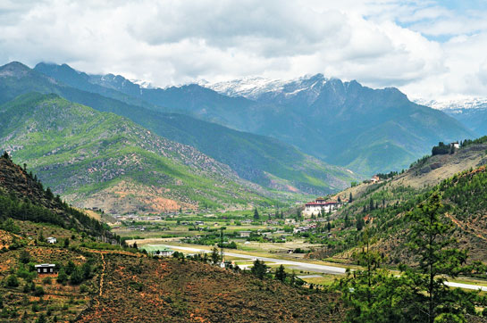 The old trade route from Tibet to Bhutan passes through the fertile Paro valley, which is watered by the Paro Chhu river and surrounded by the Jomolhari mountain range.
