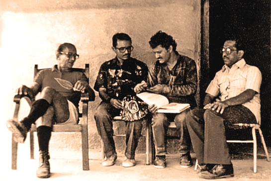 The author seated next to the late hunter-turned-conservationist Billy Arjan Singh (extreme left) at Dudhwa.