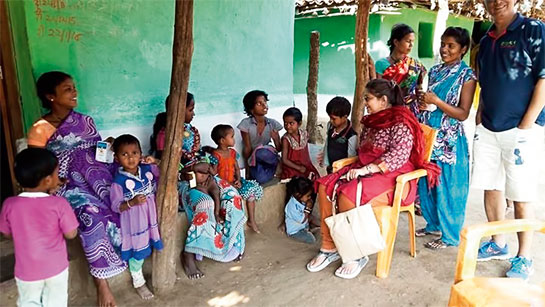 The Foundation organised a 10-day camp for potters from Pachdhar village in May 2017 enabling them to make environmentally-sustainable products
