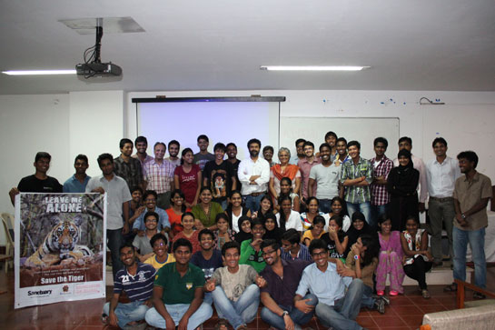 Anish Andheria with the students of Bhavan's College Nature Club.