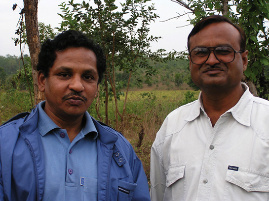 Nishikant Kale and Prakash Laddha work as a team. Between them, they are determined to create an army of young Indians who they hope will grow up to respect and protect the Earth.