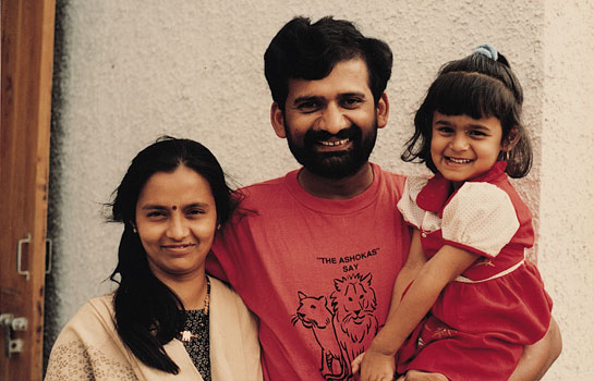 Dr. Ravi Chellam with his wife Bhooma and daughter Roshni.