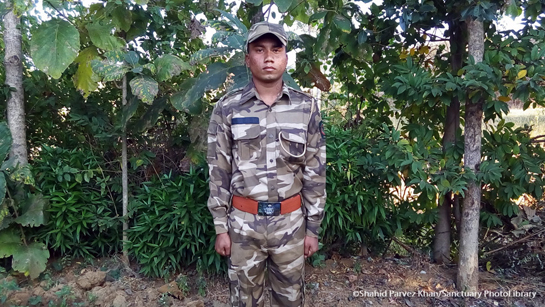 Forest guard S.D. Shendre confronted five armed poachers, took a bullet to the collarbone and still succeeded in apprehending them.